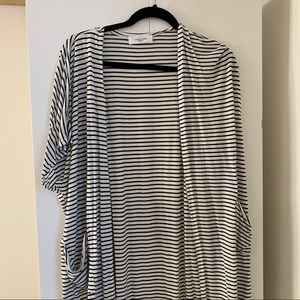 Cjla Carly Jean Los Angeles kimono cardigan